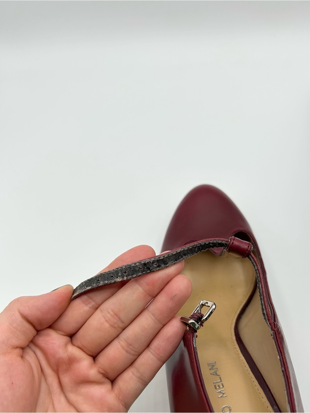 Antonio Melani Wine Red Maroon Leather T Strap Heels Women’s Size 8.5 - Picture 9 of 10
